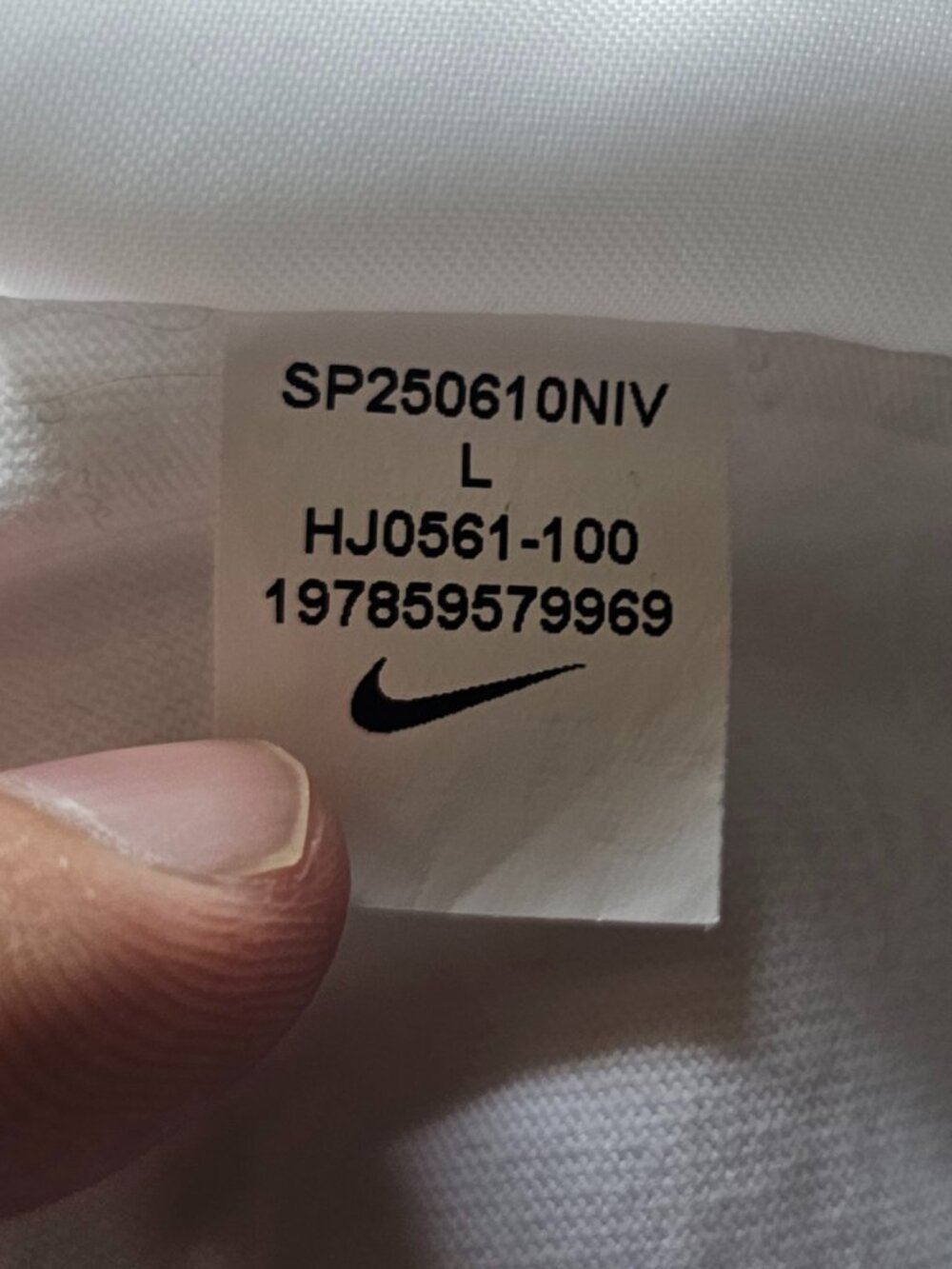 Nike Men´s White All Over Print Logo Swoosh Short Sleeve T-Shirt Size Large - Picture 7 of 7